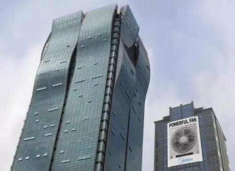 這些腦洞大開的室外不銹鋼廣告牌，你見過幾個？11